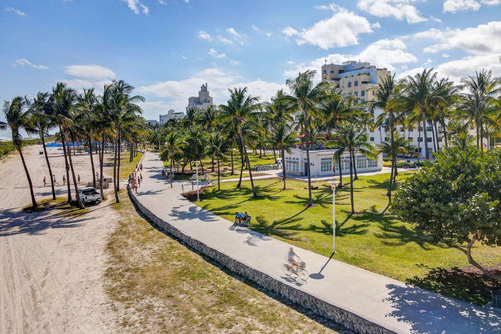 Ocean Drive Deco Apt W/2 Queen Beds, Steps 2 Beach Miami Beach Dış mekan fotoğraf