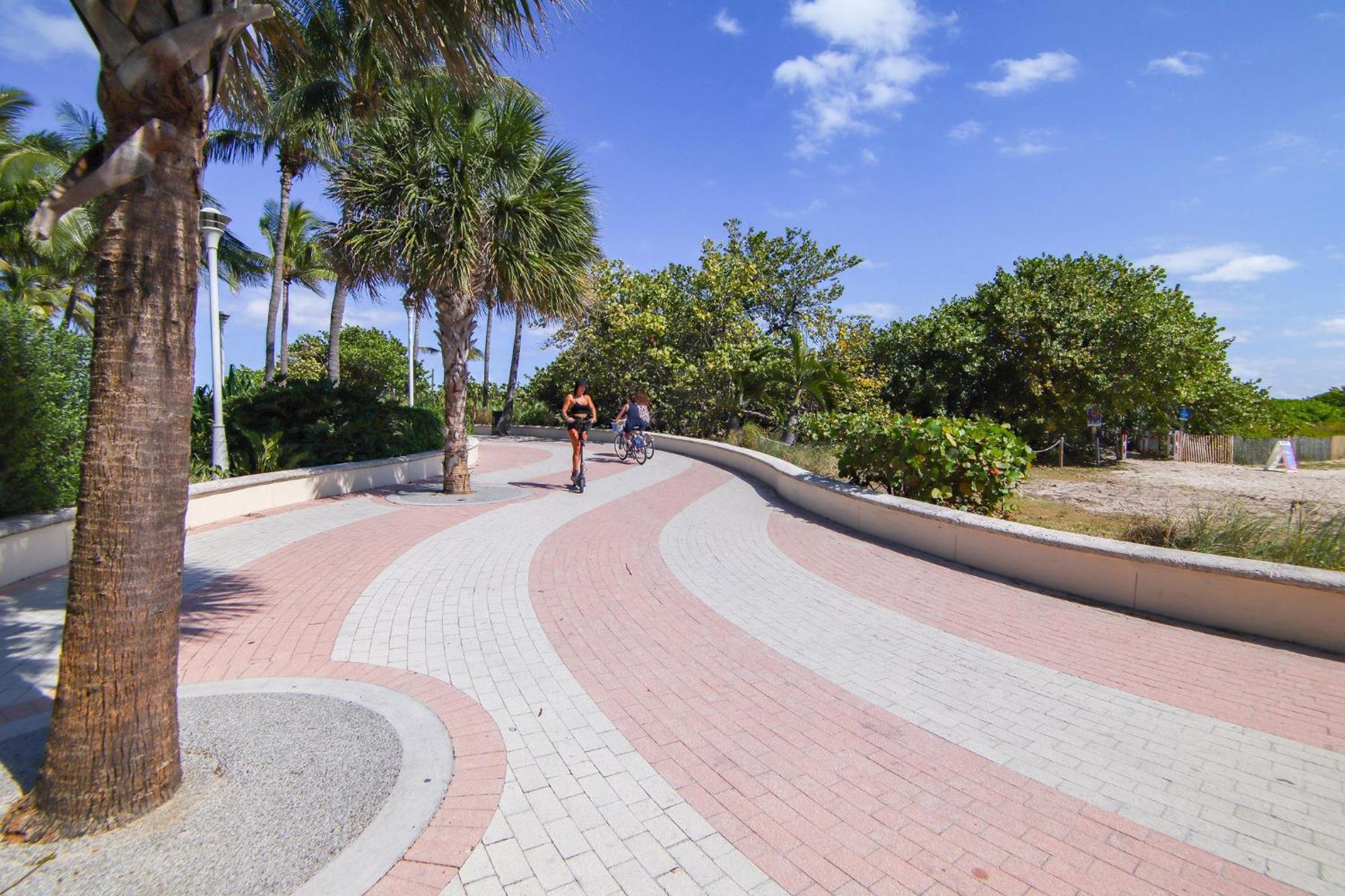 Ocean Drive Deco Apt W/2 Queen Beds, Steps 2 Beach Miami Beach Dış mekan fotoğraf